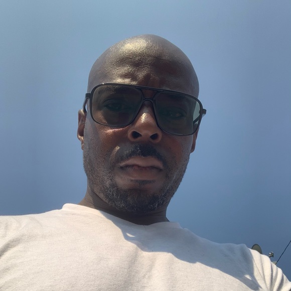 Meet your Posher, Antoine - Picture 5 of 6